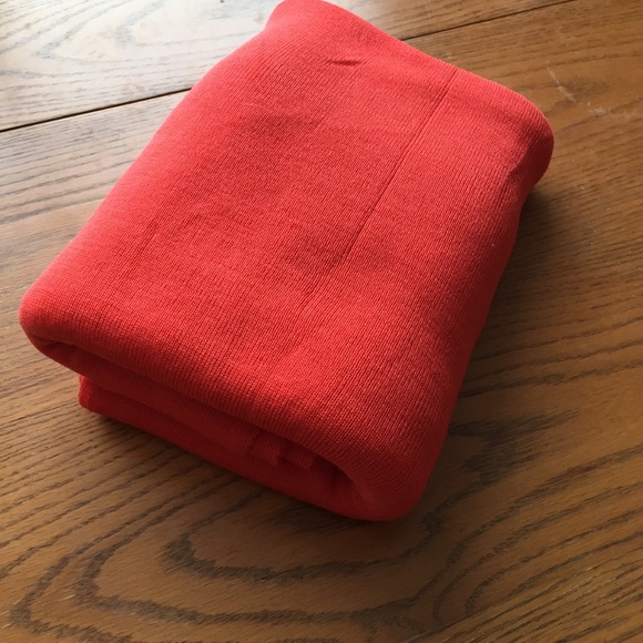 Guðrun & Guðrun Gerð 100% Fine Merino Wool Scarf - Picture 2 of 3